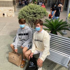 Meet your Posher, Xavier